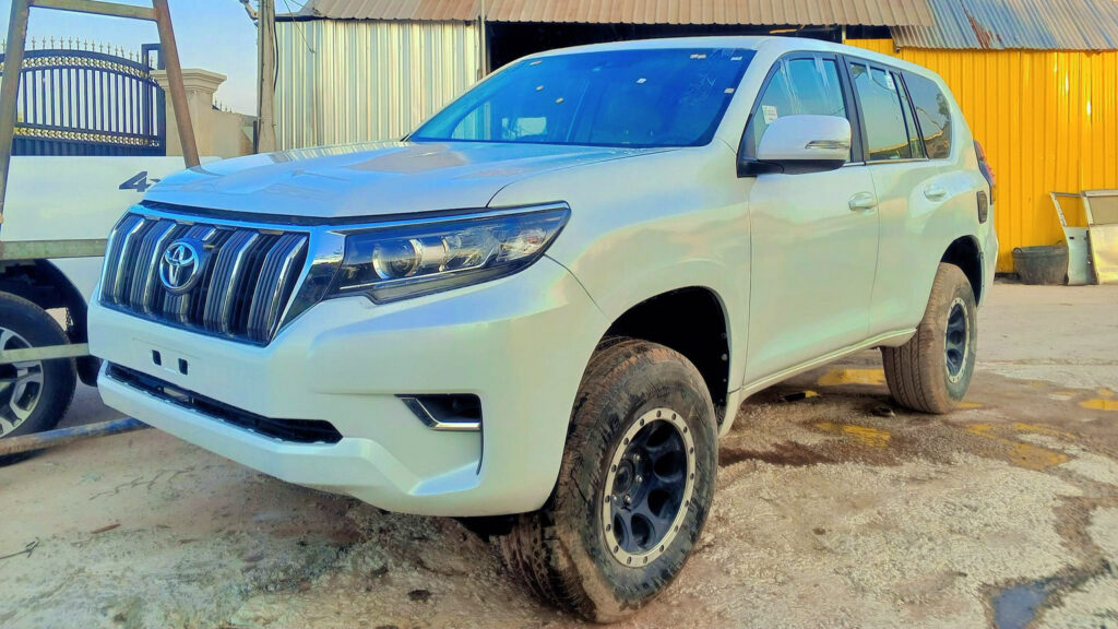  1998 Land Cruiser Leaps 24 Years Into The Future