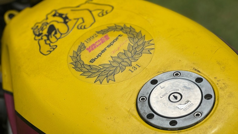 Gas tank