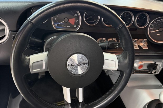 13k-Mile 2006 Ford GT