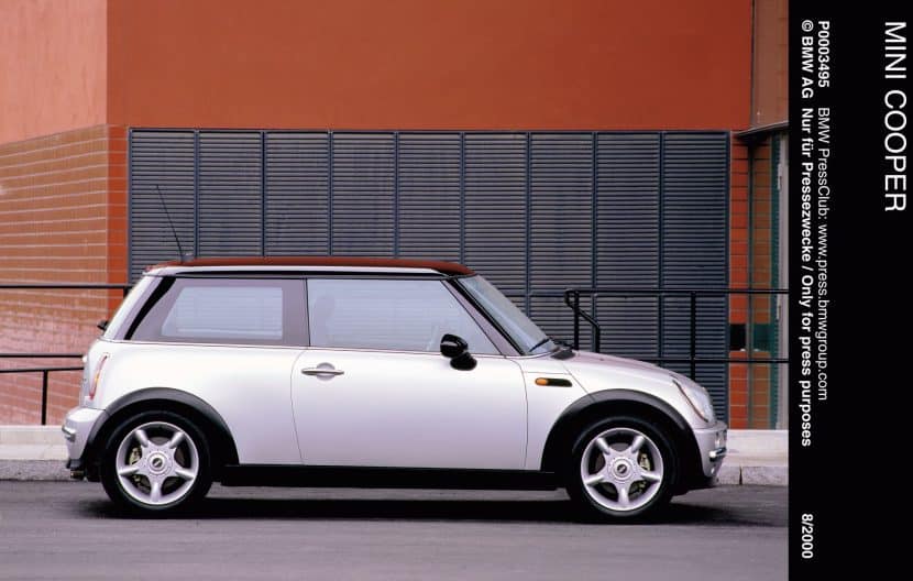 MINI PARIS UNVEIL SEPTEMBER 2000 02